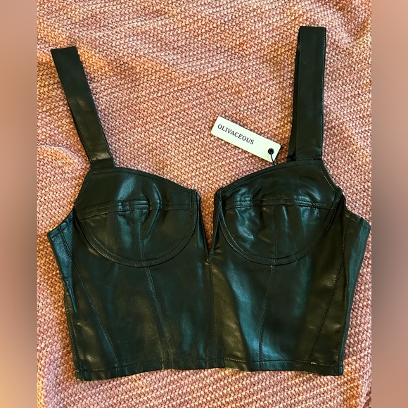 NWT Vegan Leather Crop top- Hazel & Olive- size M. country concert perfect!! - Picture 2 of 5
